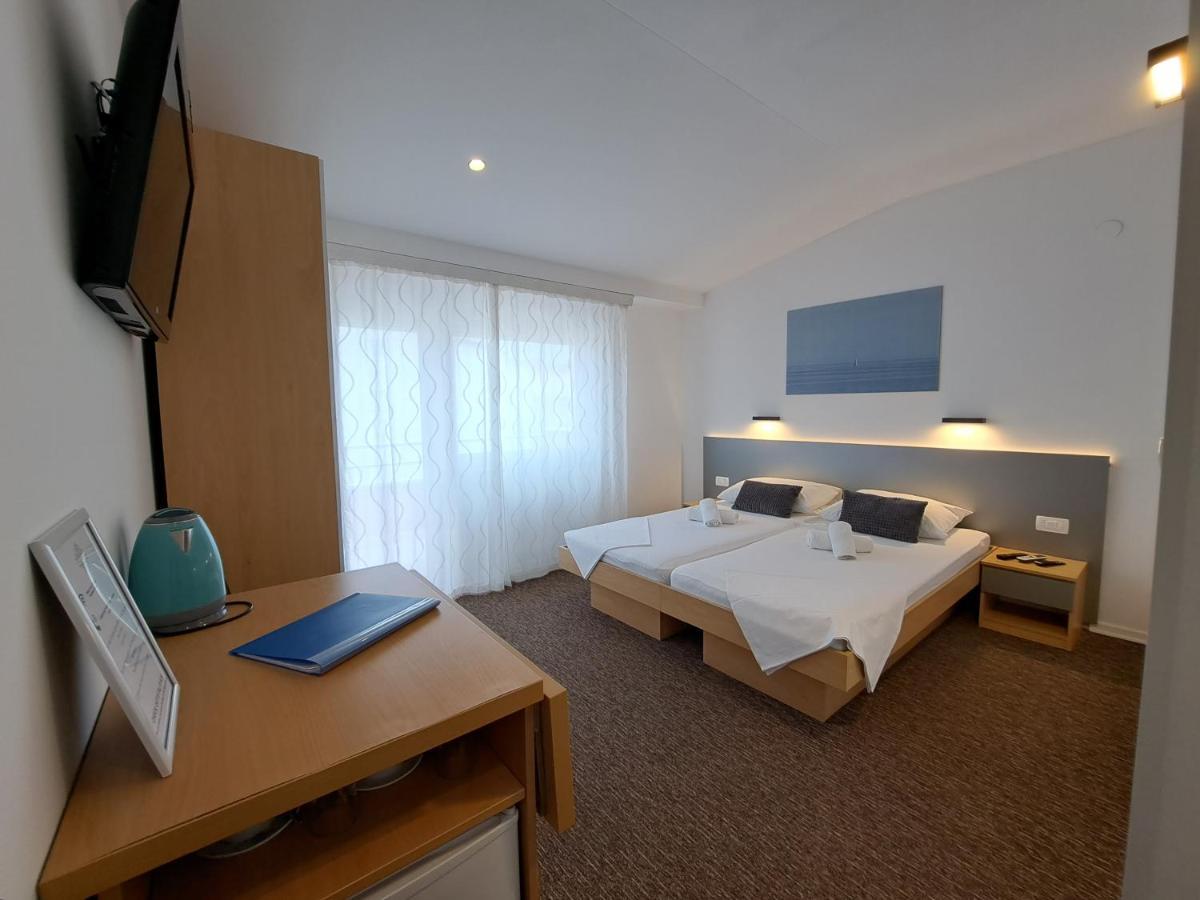 Rooms Zvonimir Stobrec Bagian luar foto