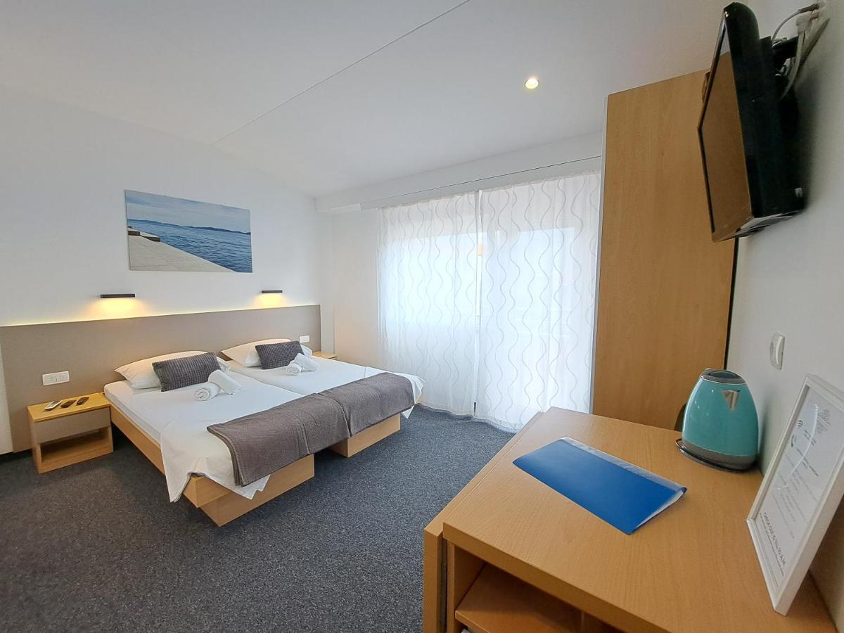 Rooms Zvonimir Stobrec Bagian luar foto