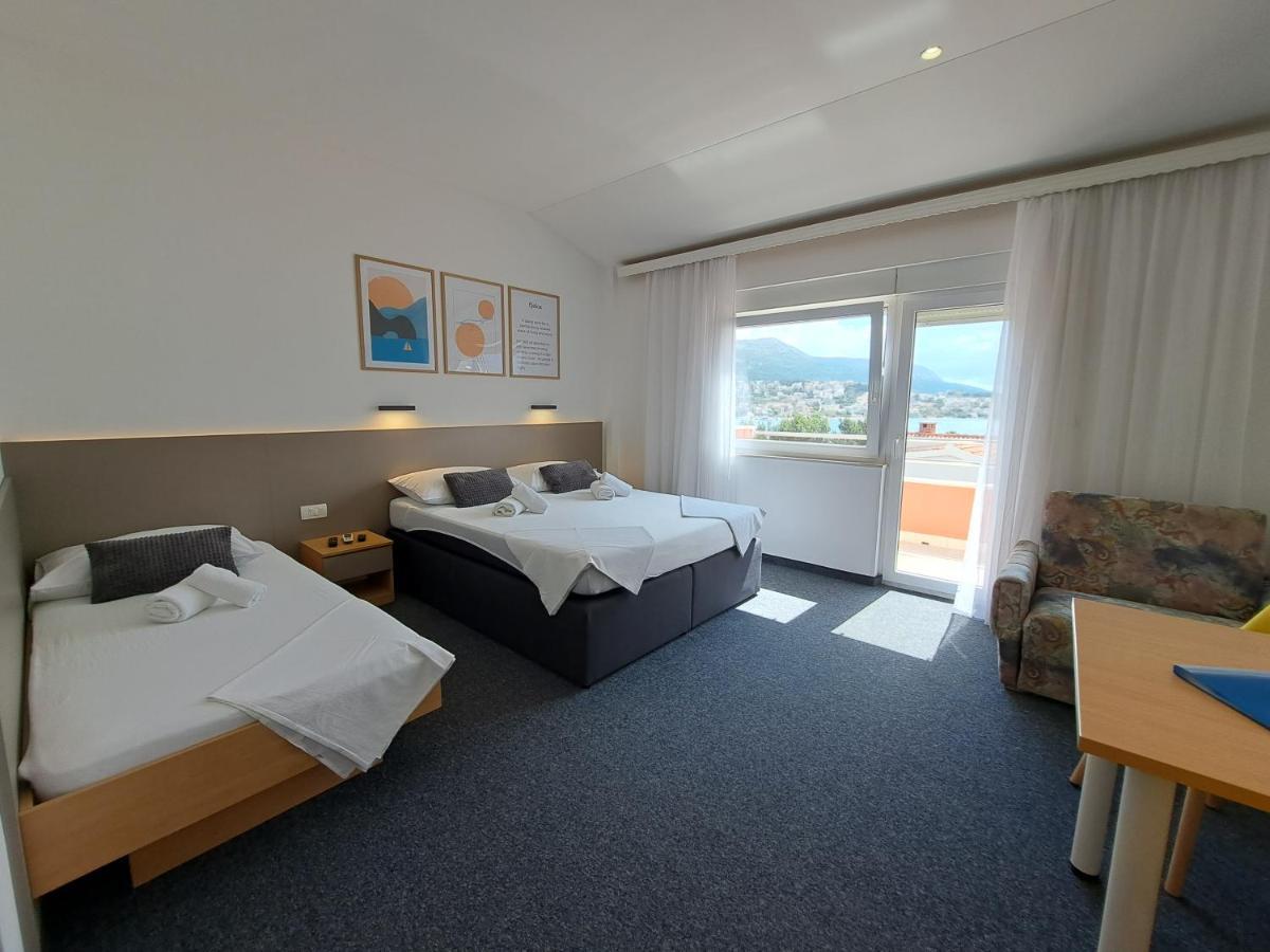 Rooms Zvonimir Stobrec Bagian luar foto