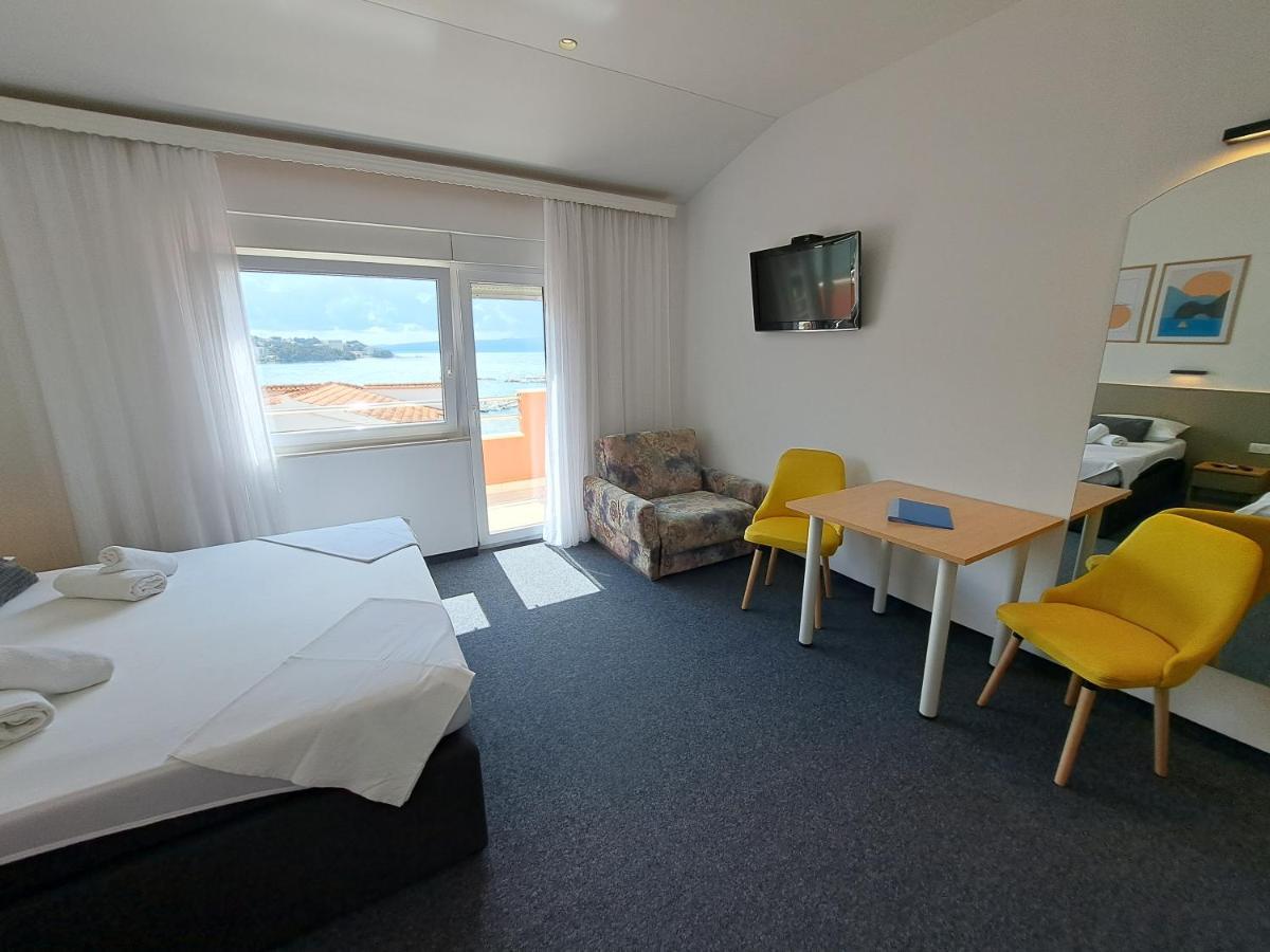Rooms Zvonimir Stobrec Bagian luar foto