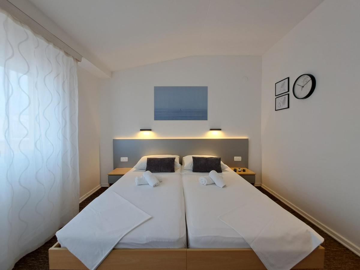 Rooms Zvonimir Stobrec Bagian luar foto